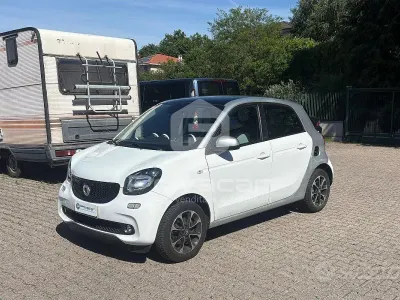 Usata Smart ForFour Passion 71 CV (52 kW) 2016 Bianco Utilitaria