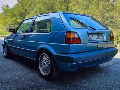 Usata VW Golf II Match 73 CV (53 kW) 1990 Blu/azzurro Utilitaria