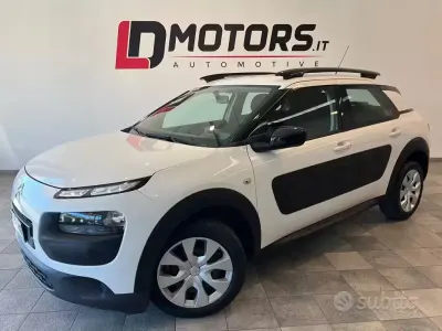 Usata Citroën C4 Cactus Feel 99 CV (72 kW) 2015 Bianco Utilitaria
