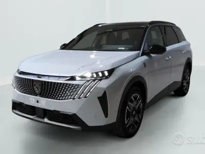 Nuova Peugeot 5008 GTi 145 CV (106 kW) 2025 Bianco SUV