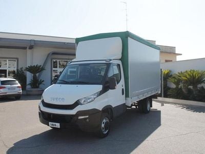 Usata Iveco 35.12 115 CV (84 kW) 2019 Bianco Furgone