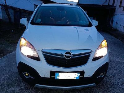 Usata Opel Mokka Cosmo 131 CV (96 kW) 2014 Bianco SUV