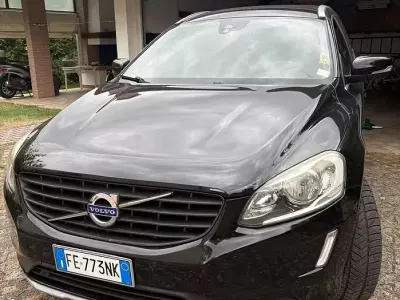 Usata Volvo XC60 190 CV (139 kW) 2016 Grigio SUV
