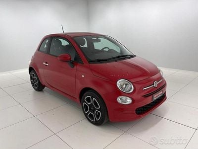 Käytetty Fiat 500 70 HP (51 kW) 2022 Punainen Sedan