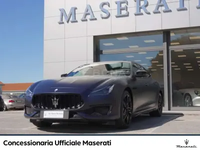 Usata Maserati Quattroporte 581 CV (427 kW) 2022 Azzurro Berlina