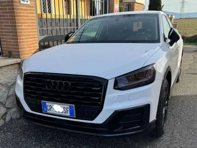 Usata Audi Q2 Business 116 CV (85 kW) 2018 Bianco SUV