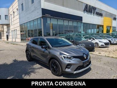 Usata Renault Captur Black Edition 143 CV (105 kW) 2022 Gray SUV