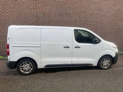 Usata Opel Vivaro-e Combi S 145 CV (106 kW) 2022 Bianco Monovolume