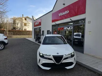 Usata Alfa Romeo GT Junior Edizione Speciale 136 CV (100 kW) 2024 Bianco SUV