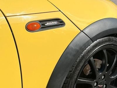 Usata Mini John Cooper Works 210 CV (154 kW) 2005 Giallo Utilitaria
