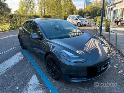 Usata Tesla Model 3 366 kW (498 CV) 2021 Grigio Berlina