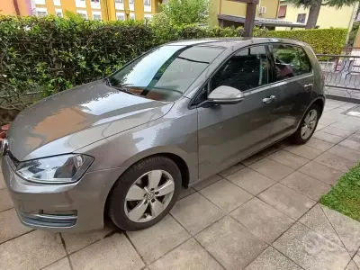 Second-hand VW Golf VII 105 CP (77 kW) 2013 Gri Berlinǎ