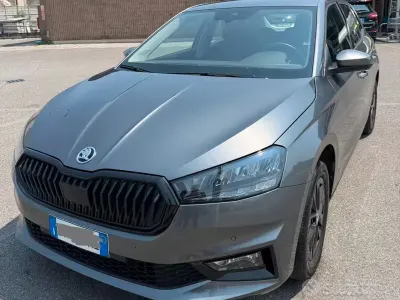 Usata Skoda Fabia 80 CV (58 kW) 2024 Grigio Utilitaria