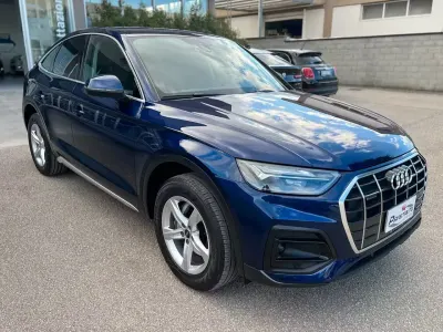 Usata Audi Q5 Sportback Business 204 CV (150 kW) 2021 Blu SUV