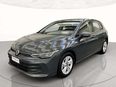Usata VW Golf VIII Life 116 CV (85 kW) 2025 Dolphin grey metallizzato Berlina