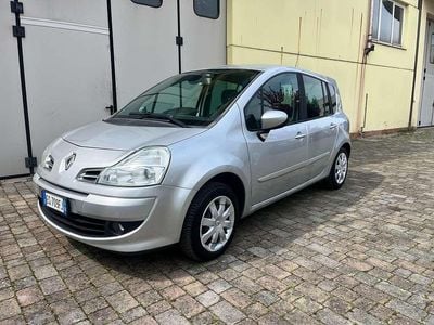 Usata Renault Grand Modus Dynamique 75 CV (55 kW) 2011 Argento Monovolume
