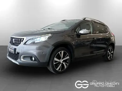 Usata Peugeot 2008 Allure 120 CV (88 kW) 2018 Nero SUV
