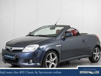 Usata Opel Tigra Enjoy 90 CV (66 kW) 2006 Blu Cabrio