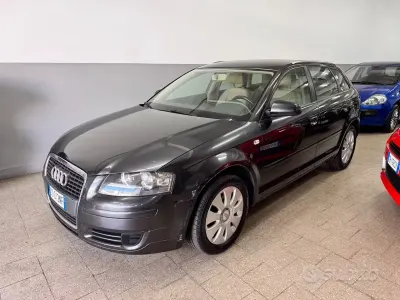 Usata Audi A3 Sportback Ambition 140 CV (102 kW) 2006 Bluazzurro Utilitaria