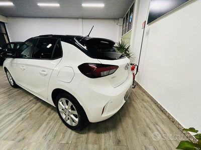 Usata Opel Corsa Limited 102 CV (75 kW) 2021 Bianco Berlina