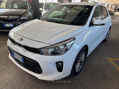 Usata Kia Rio 101 CV (74 kW) 2018 Bianco Berlina