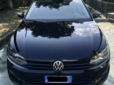 Usata VW Polo Trendline 90 CV (66 kW) 2021 Nero Utilitaria