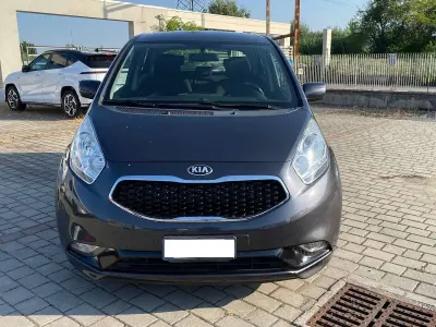 Usata Kia Venga Active 90 CV (66 kW) 2018 Grigio Utilitaria