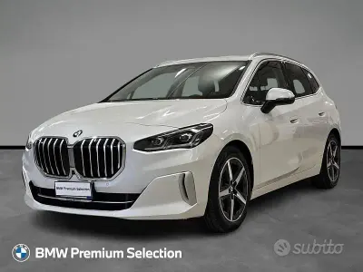 Usata BMW 218 Active Tourer Luxury Line 150 CV (110 kW) 2023 Bianco Monovolume