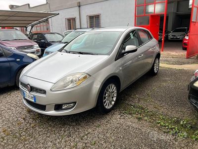 Usata Fiat Bravo 120 CV (88 kW) 2009 Blu Utilitaria