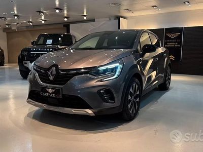 Brugt Renault Captur 145 HK (106 kW) 2023 Grå SUV