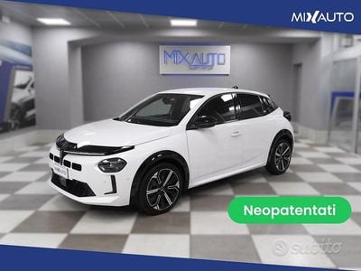 Usata Lancia Ypsilon 110 CV (80 kW) 2025 Bianco Utilitaria