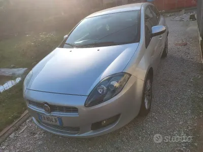 Usata Fiat Bravo Dynamic 120 CV (88 kW) 2010 Grigio Utilitaria
