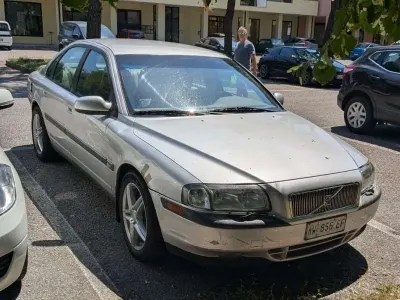 Usata Volvo S80 272 CV (200 kW) 1999 Argento Berlina