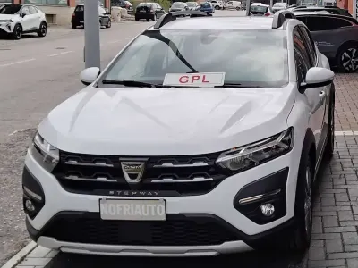Usata Dacia Sandero Comfort 101 CV (74 kW) 2021 Bianco Berlina