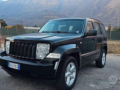 Usata Jeep Cherokee Sport 177 CV (130 kW) 2010 Nero SUV