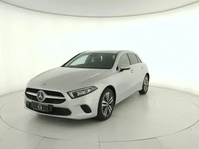Usata Mercedes A180 136 CV (100 kW) 2022 Argento Berlina