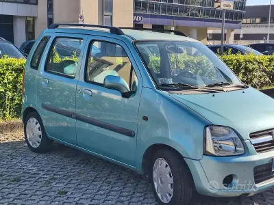 Usata Opel Agila 109 CV (80 kW) 2004 Verde Monovolume