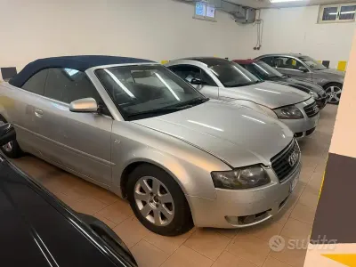 Usata Audi A4 Cabriolet 163 CV (119 kW) 2004 Grigio Cabrio