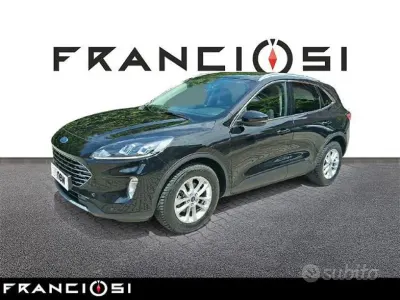 Usata Ford Kuga Titanium 120 CV (88 kW) 2020 Nero SUV