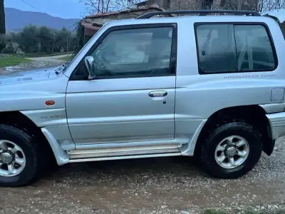 Usata Mitsubishi Pajero 95 CV (69 kW) 1998 Argento SUV