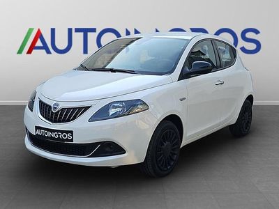 Usata Lancia Ypsilon Silver 69 CV (50 kW) 2022 Bianco Utilitaria