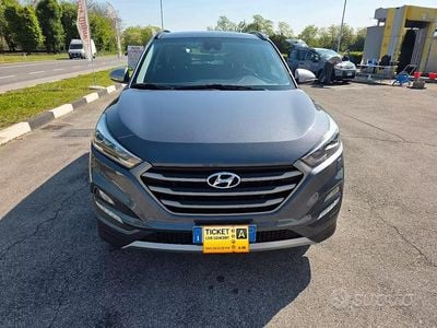 Käytetty Hyundai Tucson Edition 141 HP (103 kW) 2018 Harmaa Katumaasturi