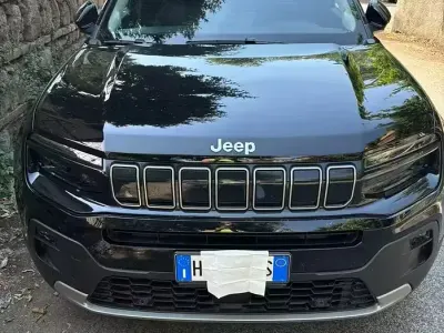Usata Jeep Avenger 101 CV (74 kW) 2025 Nero SUV