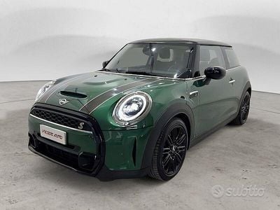 Verde Usata 2023 Mini Cooper Essential Utilitaria | 27.600 € (Buon prezzo)