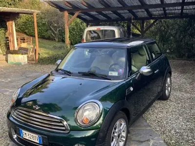 Usata Mini Cooper D 111 CV (81 kW) 2012 Utilitaria