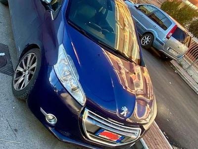 Usata Peugeot 208 Allure 92 CV (67 kW) 2013 Blu/azzurro Utilitaria