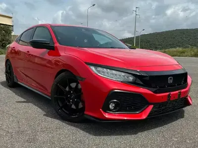 Usata Honda Civic 182 CV (133 kW) 2017 Rosso Berlina