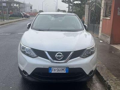 Usata Nissan Qashqai Acenta 110 CV (80 kW) 2017 Bianco SUV
