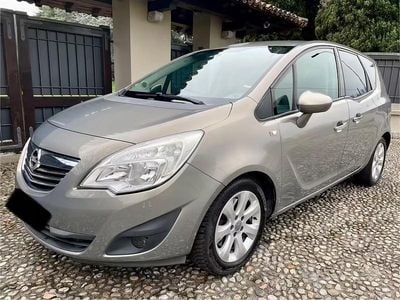 Usata Opel Meriva Cosmo 101 CV (74 kW) 2010 Grigio Monovolume