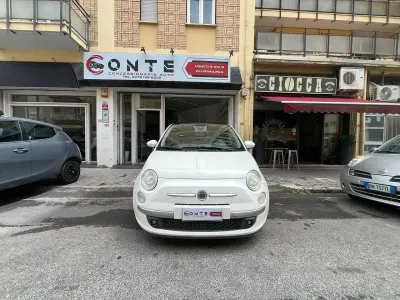 Usata Fiat 500 Lounge 69 CV (50 kW) 2010 Bianco Utilitaria